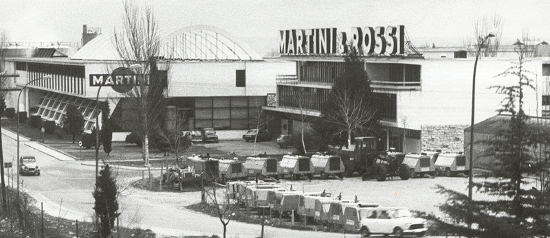 La estructura de la nave de la fábrica Martini & Rossi, hoy sede de JC Decaux, en Madrid