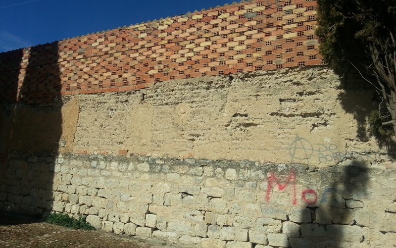Estratigrafía muraria en rehabilitación. De la arqueología a la arquitectura