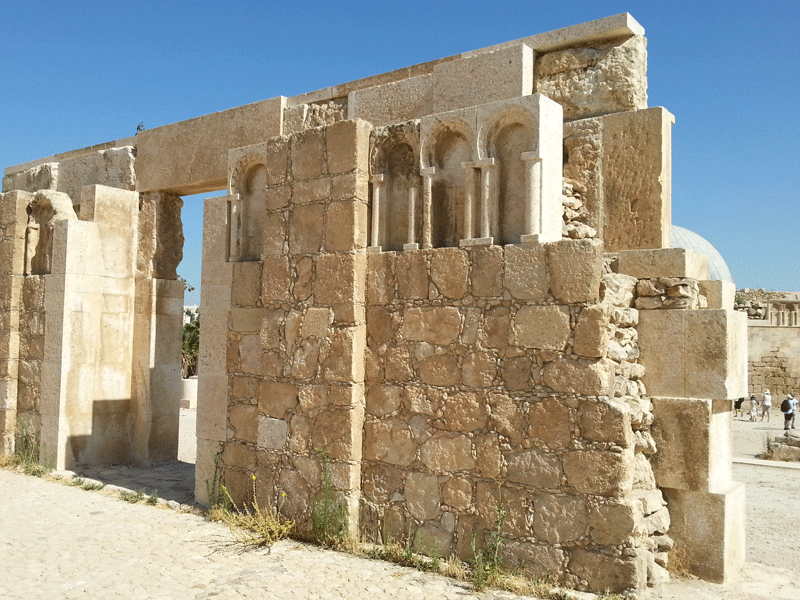 Rehabilitación del palacio omeya de Amman. Cúpula de madera