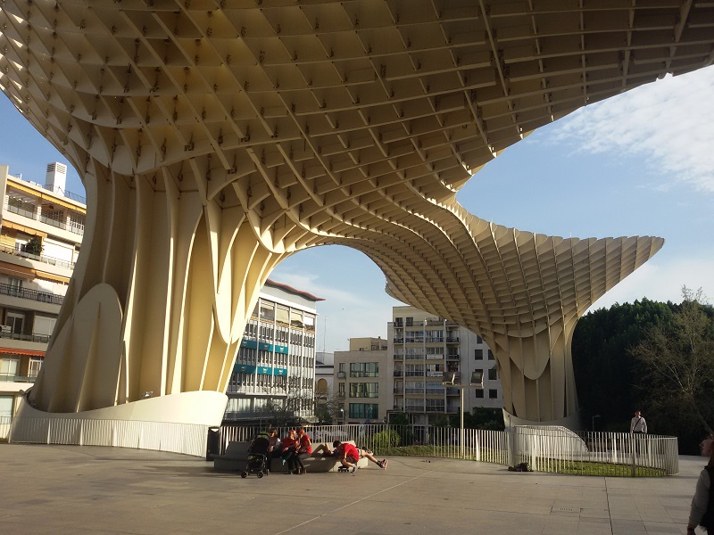 Estructura de madera del Metropol Parasol en Sevilla