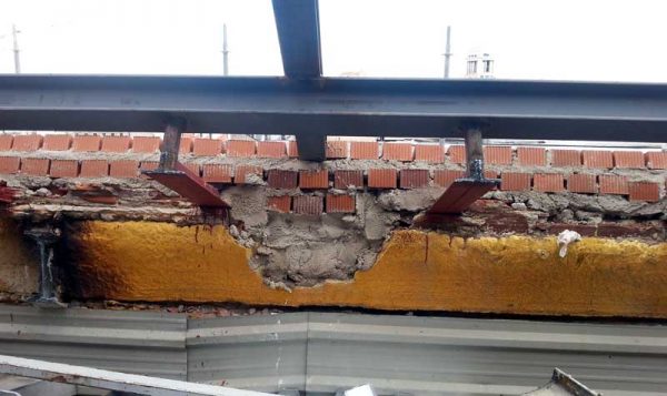 Sustitución de la estructura de una cubierta inclinada – e-STRUC