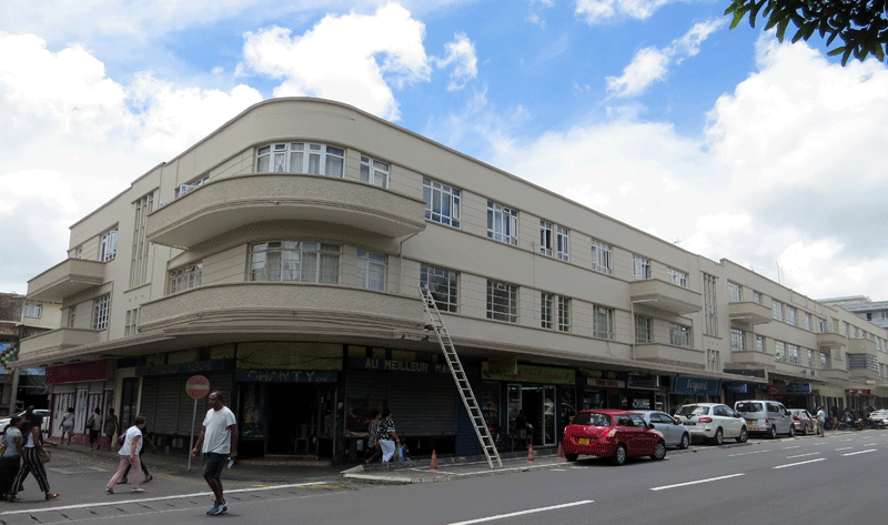 Racionalismo en Curepipe. Arquitectura racionalista en Isla Mauricio, edificio Merven de Dufourg, fachada a Royal Road